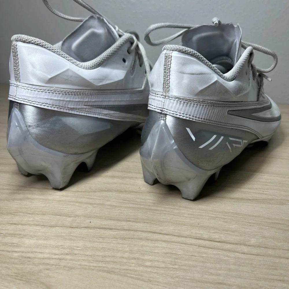 Nike Vapor Edge Elite‎ 360 2 size 11.5 Cleats White Metallic Silver. DA5457 101